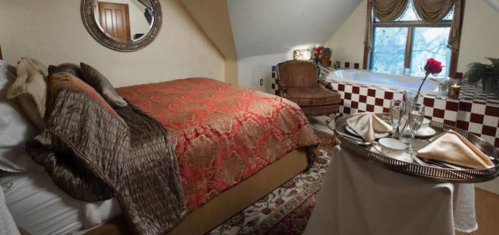 Historic Webster House Bed And Breakfast Inn 湾城 外观 照片
