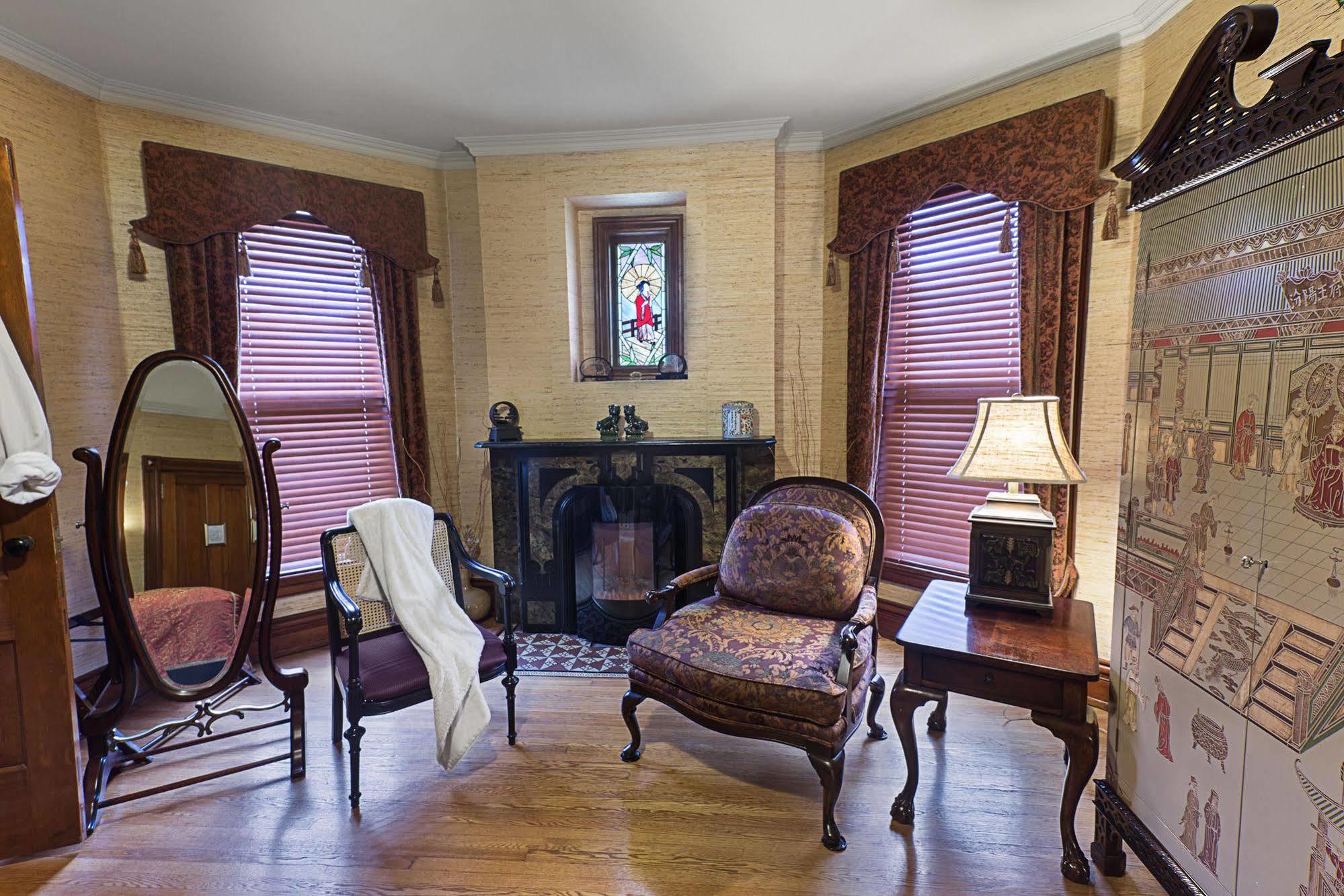 Historic Webster House Bed And Breakfast Inn 湾城 外观 照片