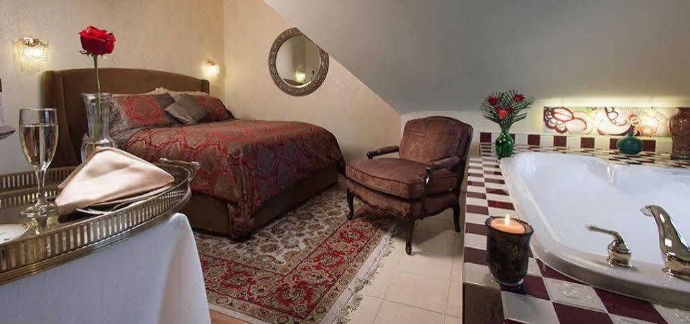 Historic Webster House Bed And Breakfast Inn 湾城 外观 照片